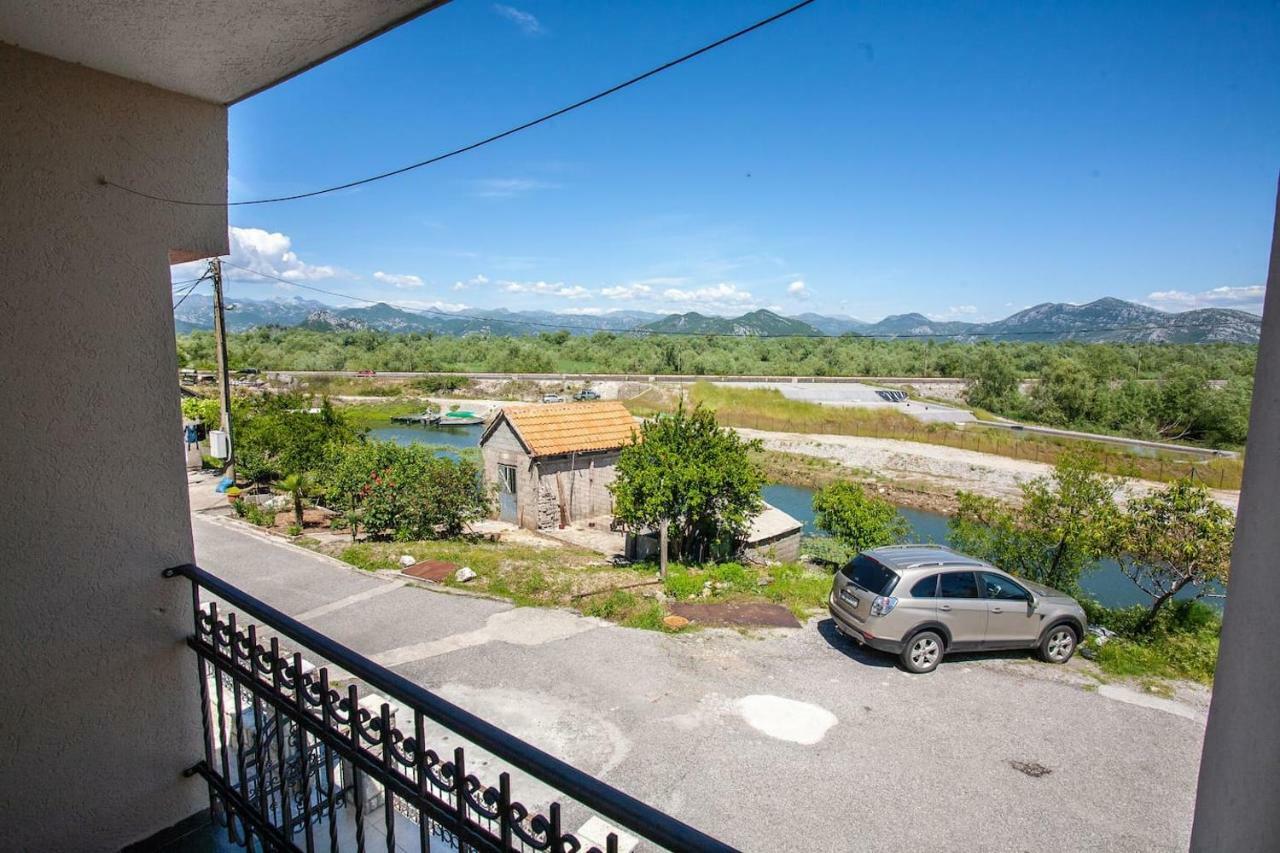 Luxury House Petrovic - Vranjina Skadar Lake พอดโกริกา ภายนอก รูปภาพ